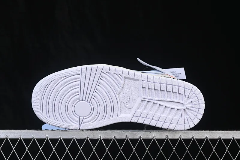 All categories Air Jordan Jordan series basketball shoes Air Jordan 1 High OG version Off White x Air Jordan OW AJ1 Joe 1 joint white high-top basketball shoes AA3834-100